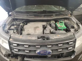 2017 Ford Explorer XLT z VIN 1FM5K8D88HGB26121, wystawiony jako Copart lot #57841305 z przebiegiem 114 157 mil mil oraz Czysty tytuł • Clean title. Historia ofert i sprzedaży dostępna na DreamBid. Obrazek 12.