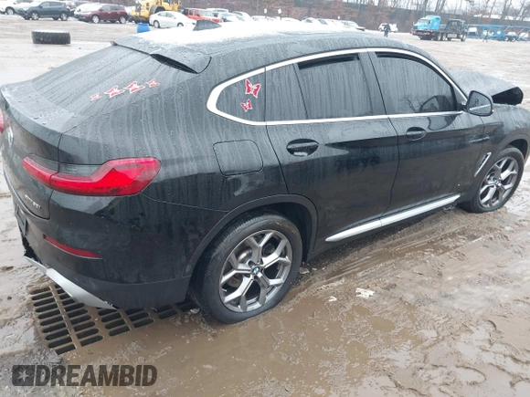 2023 BMW X4 xDrive30i z VIN 5UX33DT05P9R43464, wystawiony jako IAAI lot #41507571 z przebiegiem 32 914 mil mil oraz . Historia ofert i sprzedaży dostępna na DreamBid. Obrazek 4.