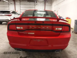2013 Dodge Charger SXT z VIN 2C3CDXJG6DH528802, wystawiony jako IAAI lot #42172409 z przebiegiem 77 107 mil mil oraz . Historia ofert i sprzedaży dostępna na DreamBid. Obrazek 17.