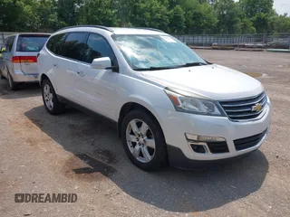 2016 Chevrolet Traverse LT z VIN 1GNKRGKD4GJ110407, wystawiony jako IAAI lot #42406651 z przebiegiem 199 886 mil mil oraz . Historia ofert i sprzedaży dostępna na DreamBid. Obrazek 1.