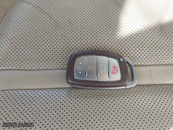 2017 Hyundai Sonata Hybrid Limited with VIN KMHE34L34HA069592, listed as a IAAI auction lot 41776804 with 139,513 mi miles. Bid and sale history available at carsss.com. Image 11.