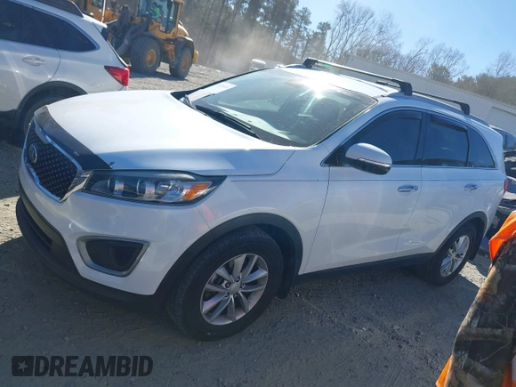 2016 Kia Sorento LX with VIN 5XYPG4A39GG062754, listed as a IAAI auction lot 41689839 with 180,165 mi miles. Bid and sale history available at carsss.com. Image 14.