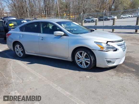 2013 Nissan Altima SV with VIN 1N4BL3AP0DN525913, listed as a IAAI auction lot 41893511 with 132,166 mi miles and . Bid and sale history available at DreamBid. Image 1.