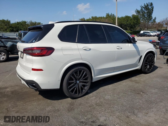2022 BMW X5 xDrive40i z VIN 5UXCR6C05N9K44844, wystawiony jako Copart lot #52027125 z przebiegiem 50 382 mil mil oraz Nie do naprawy • Non repairable. Historia ofert i sprzedaży dostępna na DreamBid. Obrazek 3.