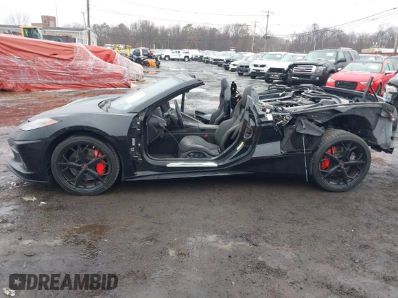 2021 Chevrolet Corvette 3LT with VIN 1G1YC3D48M5125564, listed as a IAAI auction lot 41398558 with 14,101 mi miles. Bid and sale history available at carsss.com. Image 15.