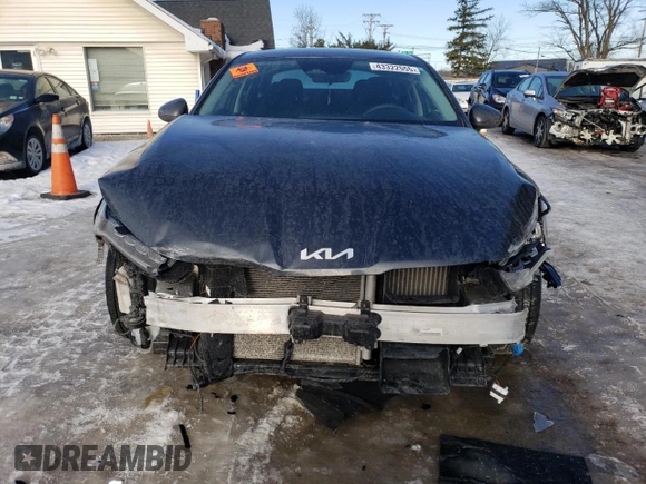 2024 Kia K5 LXS with VIN 5XXG14J21RG247428, listed as a Copart auction lot 43322555 with 21,416 mi miles and Salvage Title. Bid and sale history available at carsss.com. Image 5.