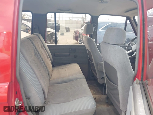 1991 Isuzu Trooper z VIN JACCH58R0M7904092, wystawiony jako IAAI lot #41900283 z przebiegiem 226 780 mil mil oraz . Historia ofert i sprzedaży dostępna na DreamBid. Obrazek 8.