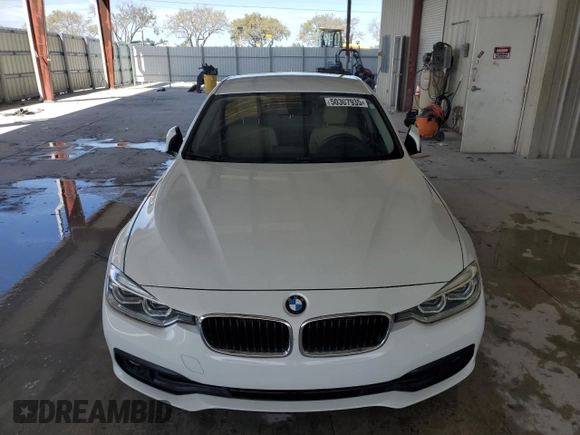 2018 BMW 3 Series 320i with VIN WBA8E1G5XJNU90685, listed as a Copart auction lot 50307935 with 84,613 mi miles and Salvage Title. Bid and sale history available at carsss.com. Image 5.
