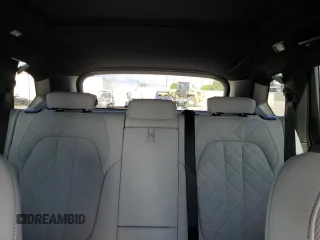 2025 BMW X5 sDrive40i with VIN 5UX13EU04S9W39305, listed as a Copart auction lot 43822695 with 0 mi miles and Salvage Title. Bid and sale history available at carsss.com. Image 10.