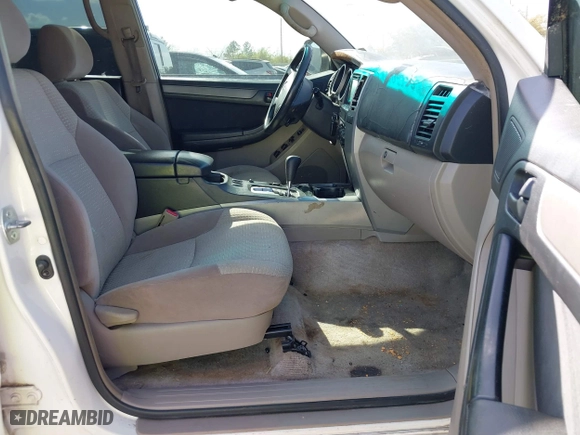 2004 Toyota 4Runner SR5 with VIN JTEZU14R048022710, listed as a IAAI auction lot 41837515 with 281,714 mi miles. Bid and sale history available at carsss.com. Image 5.