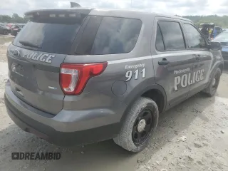 2017 Ford Police Interceptor Utility с VIN 1FM5K8AR0HGC26145, выставлен на аукционе Copart как лот 61004535 с пробегом 70 180 миль миль и Списание • Salvage title. История ставок и продаж доступна на DreamBid. Изображение 3.