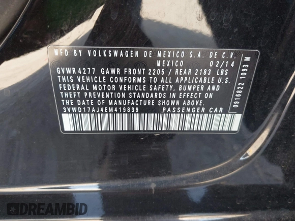 2014 Volkswagen Jetta SE z VIN 3VWD17AJ4EM419839, wystawiony jako IAAI lot #41994141 z przebiegiem 102 068 mil mil oraz . Historia ofert i sprzedaży dostępna na DreamBid. Obrazek 9.