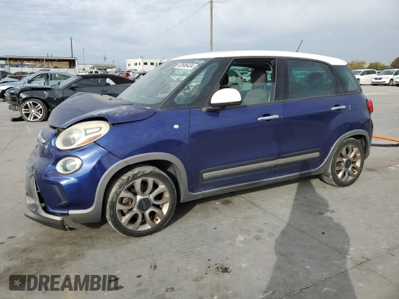 2015 FIAT 500L Urbana Trekking with VIN ZFBCFADH5FZ033732, listed as a Copart auction lot 82686434 with 90,690 mi miles and Clean Title. Bid and sale history available at carsss.com. Image 1.