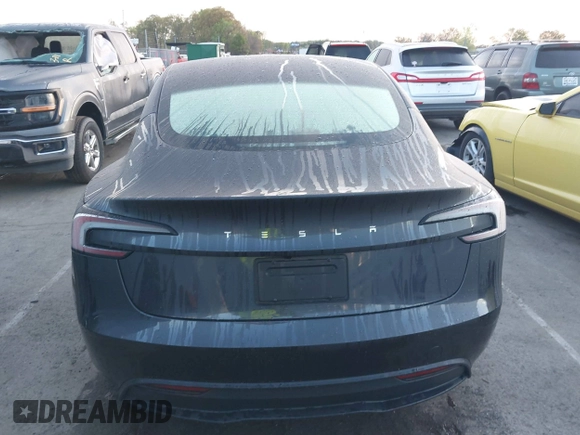 2025 Tesla Model 3 Long Range with VIN 5YJ3E1EA1SF877851, listed as a IAAI auction lot 41917772 with 2,313 mi miles and . Bid and sale history available at carsss.com. Image 15.