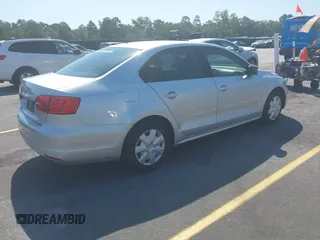 2014 Volkswagen Jetta S с VIN 3VW2K7AJ7EM307590, выставлен на аукционе IAAI как лот 42798925 с пробегом 151 412 миль миль и . История ставок и продаж доступна на DreamBid. Изображение 4.