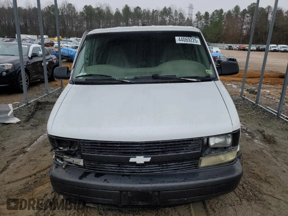 2005 Chevrolet Astro Cargo z VIN 1GCDM19X95B129636, wystawiony jako Copart lot #44069225 z przebiegiem 204 471 mil mil oraz Szkoda całkowita • Salvage title. Historia ofert i sprzedaży dostępna na DreamBid. Obrazek 5.