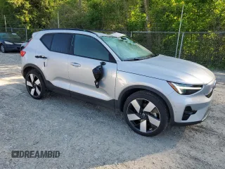 2023 Volvo XC40 Ultimate with VIN YV4ED3UM8P2946867, listed as a Copart auction lot 63029375 with 13,663 mi miles and Salvage title. Bid and sale history available at DreamBid. Image 4.
