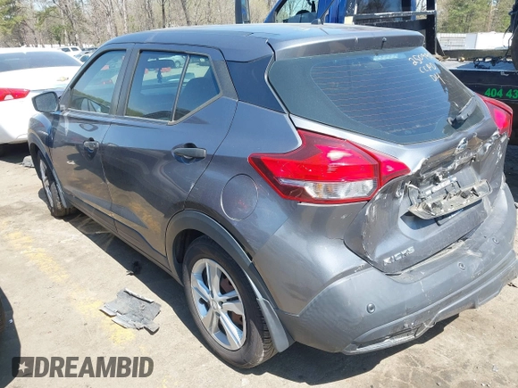2020 Nissan Kicks S z VIN 3N1CP5BV8LL540883, wystawiony jako IAAI lot #41877777 z przebiegiem 98 001 mil mil oraz . Historia ofert i sprzedaży dostępna na DreamBid. Obrazek 3.