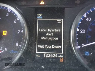 2019 Toyota Highlander LE с VIN 5TDBZRFH6KS945258, выставлен на аукционе IAAI как лот 41979698 с пробегом 122 624 миль миль и . История ставок и продаж доступна на DreamBid. Изображение 15.