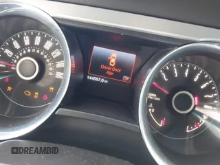 2014 Ford Mustang V6 с VIN 1ZVBP8AMXE5248106, выставлен на аукционе IAAI как лот 42491300 с пробегом 144 587 миль миль и . История ставок и продаж доступна на DreamBid. Изображение 16.