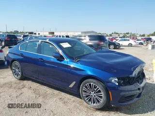 2020 BMW 5 Series 530i z VIN WBAJR3C03LCD11920, wystawiony jako IAAI lot #40532169 z przebiegiem 26 023 mil mil oraz . Historia ofert i sprzedaży dostępna na DreamBid. Obrazek 13.
