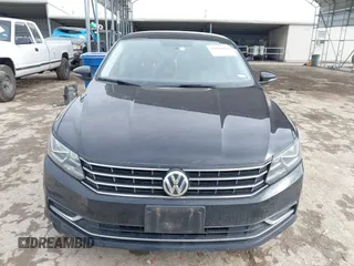 2019 Volkswagen Passat 2.0T Wolfsburg Edition with VIN 1VWLA7A31KC008439, listed as a IAAI auction lot 41472658 with 105,164 mi miles. Bid and sale history available at carsss.com. Image 12.