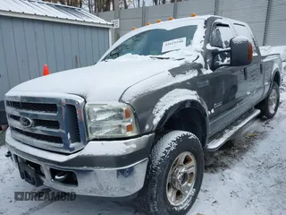 2005 Ford Super Duty F-250 XL with VIN 1FTSW21P05EA15266, listed as a IAAI auction lot 41625540 with 248,211 mi miles. Bid and sale history available at carsss.com. Image 2.