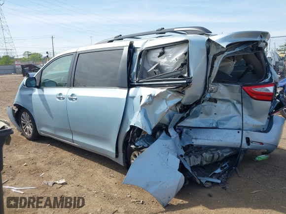 2015 Toyota Sienna XLE with VIN 5TDYK3DC3FS609947, listed as a IAAI auction lot 42097199 with Not provided miles and . Bid and sale history available at DreamBid. Image 3.