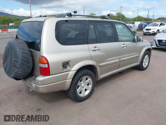 2003 Suzuki XL-7 Touring with VIN JS3TY92V634103506, listed as a IAAI auction lot 41593602 with 176,477 mi miles. Bid and sale history available at carsss.com. Image 4.
