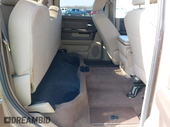 2010 Dodge 1500 SLT z VIN 1D7RV1CT7AS229291, wystawiony jako IAAI lot #41566144 z przebiegiem 130 639 mil mil oraz . Historia ofert i sprzedaży dostępna na DreamBid. Obrazek 8.