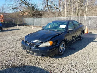 2004 Pontiac Grand Am SE1 with VIN 1G2NF52E24C226396, listed as a IAAI auction lot 41854743 with 177,659 mi miles. Bid and sale history available at carsss.com. Image 2.