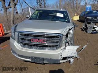 2016 GMC Yukon XL SLE with VIN 1GKS2FKC9GR458451, listed as a IAAI auction lot 41664562 with 196,400 mi miles. Bid and sale history available at carsss.com. Image 13.