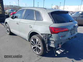 2022 Audi SQ5 Premium Plus with VIN WA1B4AFY0N2042917, listed as a IAAI auction lot 41509774 with 39,851 mi miles. Bid and sale history available at carsss.com. Image 3.