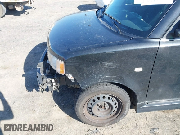 2006 Scion xB with VIN JTLKT324964122685, listed as a IAAI auction lot 41779680 with 147,437 mi miles. Bid and sale history available at carsss.com. Image 12.