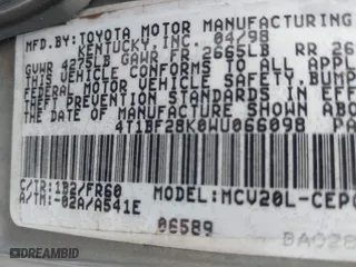 1998 Toyota Camry LE with VIN 4T1BF28K0WU066098, listed as a IAAI auction lot 41971003 with 324,180 mi miles. Bid and sale history available at carsss.com. Image 9.