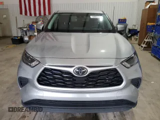2022 Toyota Highlander L with VIN 5TDCZRAH6NS097981, listed as a Copart auction lot 54447185 with 60,934 mi miles and Salvage title. Bid and sale history available at DreamBid. Image 5.