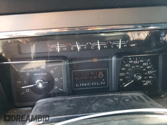 2011 Lincoln Navigator z VIN 5LMJJ2H55BEJ09162, wystawiony jako Copart lot #74710464 z przebiegiem 240 501 mil mil oraz Szkoda całkowita • Salvage title. Historia ofert i sprzedaży dostępna na DreamBid. Obrazek 9.