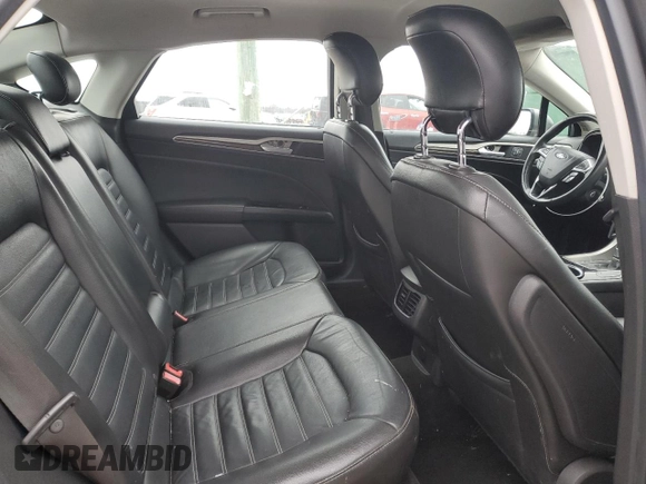 2013 Ford Fusion SE with VIN 3FA6P0HR5DR205592, listed as a Copart auction lot 87661635 with 186,606 mi miles and Clean Title. Bid and sale history available at carsss.com. Image 10.