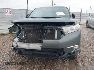2013 Toyota Highlander with VIN 5TDZA3EH5DS038119, listed as a IAAI auction lot 41753356 with Not Provided miles and . Bid and sale history available at DreamBid. Image 12.