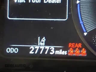 2021 Lexus UX 250h z VIN JTHP9JBHXM2041595, wystawiony jako IAAI lot #41046223 z przebiegiem 27 773 mil mil oraz . Historia ofert i sprzedaży dostępna na DreamBid. Obrazek 16.
