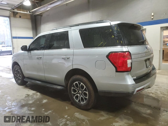 2024 Ford Expedition XLT with VIN 1FMJU1H84REA73103, listed as a Copart auction lot 43413295 with 13,459 mi miles and Salvage Title. Bid and sale history available at carsss.com. Image 2.