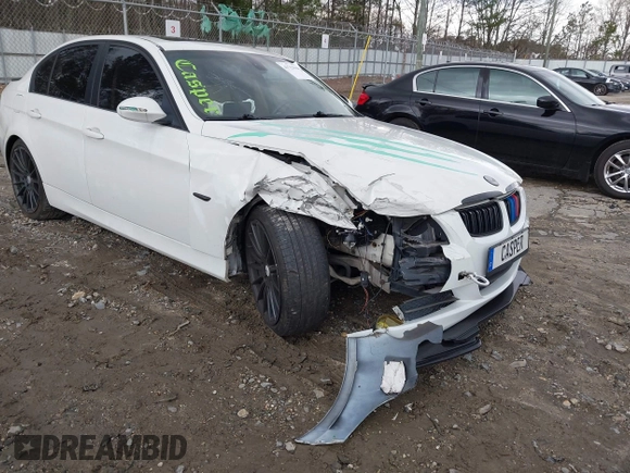2006 BMW 3 Series 325i with VIN WBAVB13546PT21727, listed as a IAAI auction lot 41723568 with 156,438 mi miles. Bid and sale history available at carsss.com. Image 6.