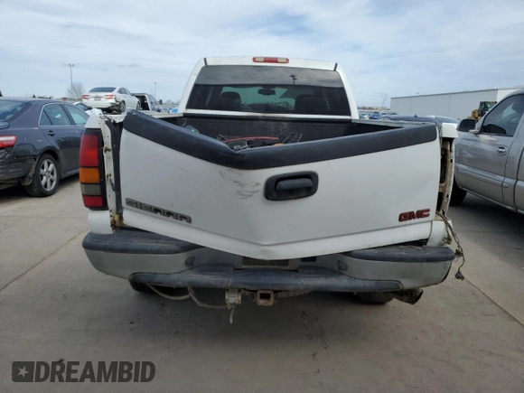 2004 GMC Sierra 2500HD SLE z VIN 1GTHK23104F109770, wystawiony jako Copart lot #46100875 z przebiegiem 101 723 mil mil oraz Szkoda całkowita • Salvage title. Historia ofert i sprzedaży dostępna na DreamBid. Obrazek 6.