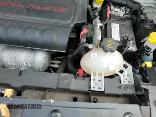 2017 Jeep Renegade Latitude z VIN ZACCJABB5HPF83508, wystawiony jako Copart lot #70333805 z przebiegiem 62 868 mil mil oraz Szkoda całkowita • Salvage title. Historia ofert i sprzedaży dostępna na DreamBid. Obrazek 16.