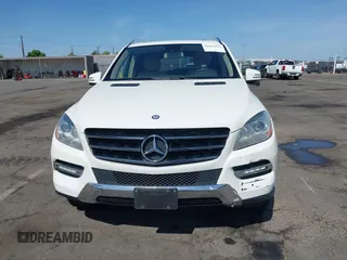 2013 Mercedes-Benz M 350 with VIN 4JGDA5HB9DA110185, listed as a IAAI auction lot 42563832 with 125,340 mi miles and . Bid and sale history available at DreamBid. Image 12.