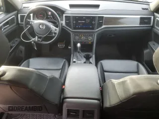 2018 Volkswagen Atlas SE with VIN 1V2PR2CA0JC584208, listed as a Copart auction lot 89381795 with 149,566 mi miles and Salvage title. Bid and sale history available at DreamBid. Image 8.