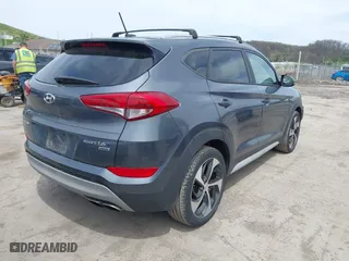2017 Hyundai Tucson Sport with VIN KM8J3CA21HU407189, listed as a IAAI auction lot 42090562 with 113,618 mi miles. Bid and sale history available at carsss.com. Image 4.