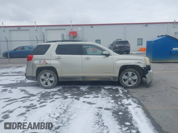 2015 GMC Terrain SLE with VIN 2GKALREK2F6301528, listed as a IAAI auction lot 40977094 with 178,985 mi miles. Bid and sale history available at carsss.com. Image 14.