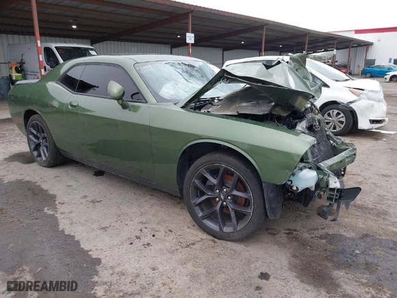 2020 Dodge Challenger SXT with VIN 2C3CDZAG7LH134915, listed as a IAAI auction lot 40704472 with 92,142 mi miles. Bid and sale history available at carsss.com. Image 1.