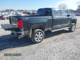 2019 Chevrolet Silverado 2500HD LTZ with VIN 1GC1KTEY4KF185765, listed as a IAAI auction lot 41488686 with 161,727 mi miles. Bid and sale history available at carsss.com. Image 4.